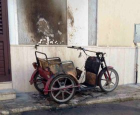 Martano: incendiata la carrozzella di un disabile